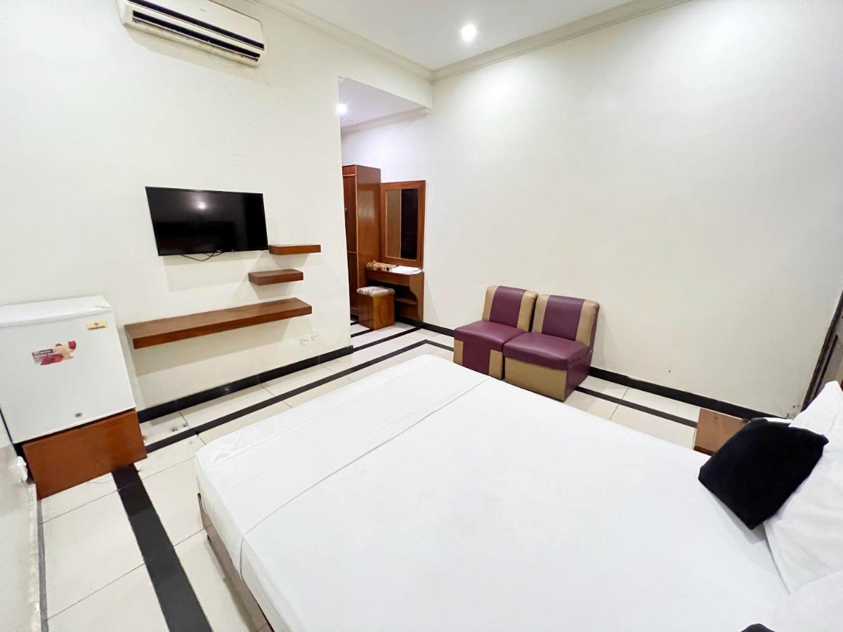 Hotel Multan Exterior foto