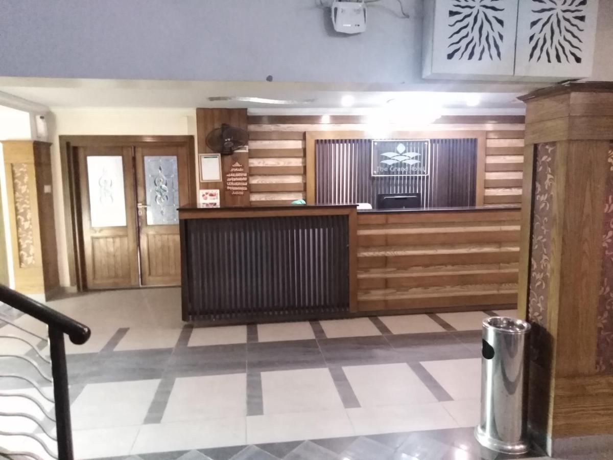 Hotel Multan Exterior foto